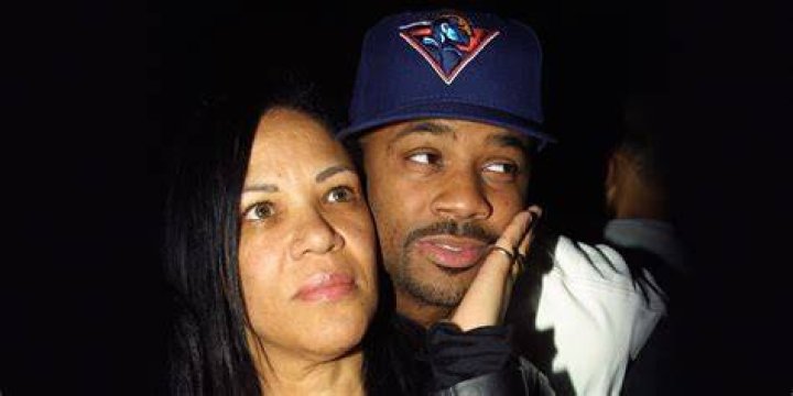 Aaliyah with her mother Malkia Lockett