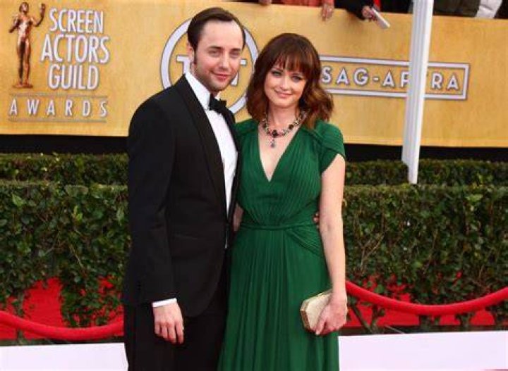 Alexis Bledel Siblings Were Raised In Houston Texas
