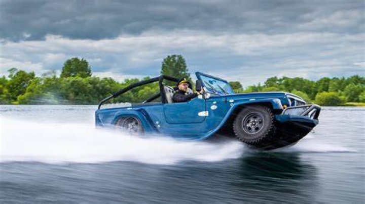 Amphibious Car