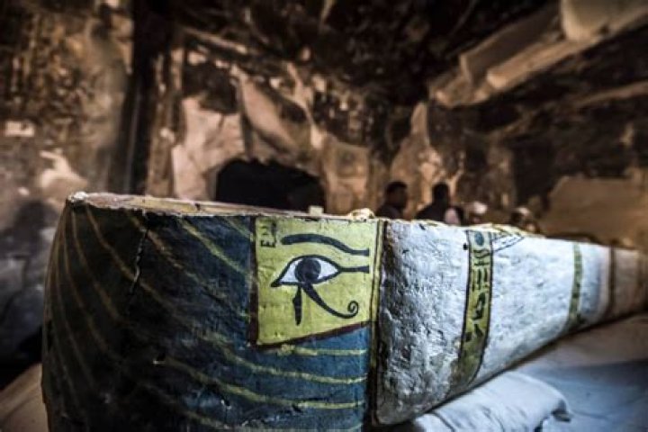 Archaeologists Find Egpytian Mummies Inside El-Assasif Tomb
