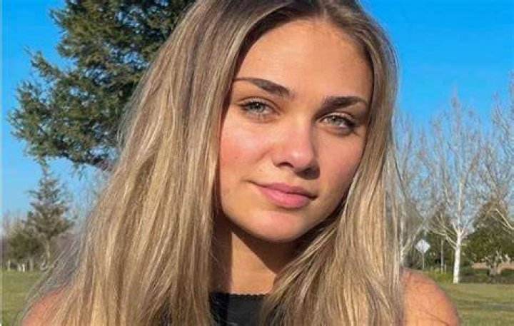 Ariana Lee wiki