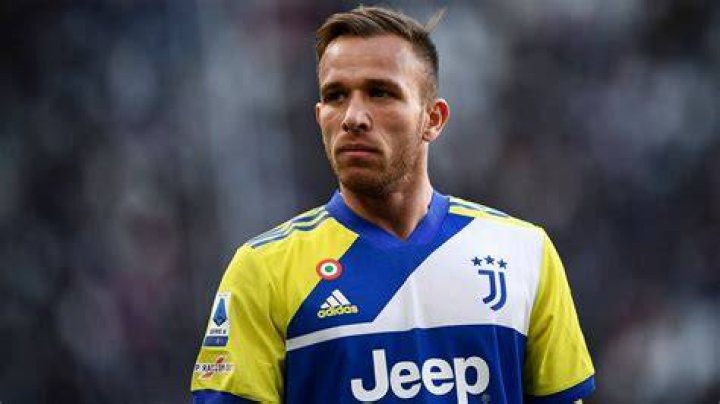 
Arthur Excited To Be On ‘Right Side’ Of Anfield Atmosphere 
