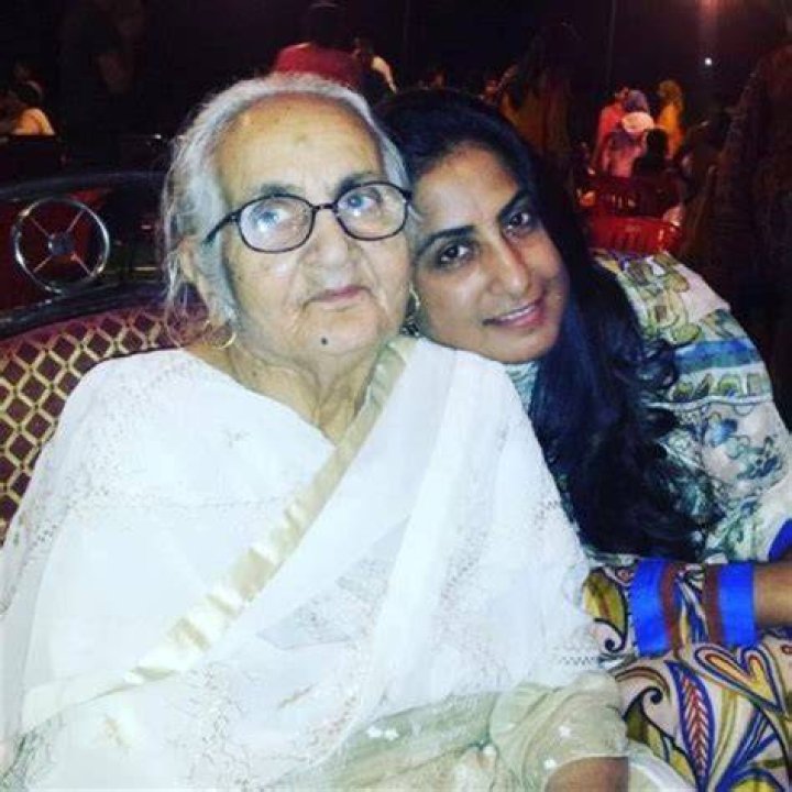 Bita Daryabari Biography, Age, Height, Husband, Net Worth, Family