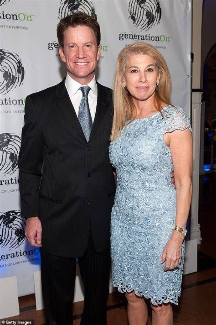 Brian Goldner with his wife Barbara Goldner