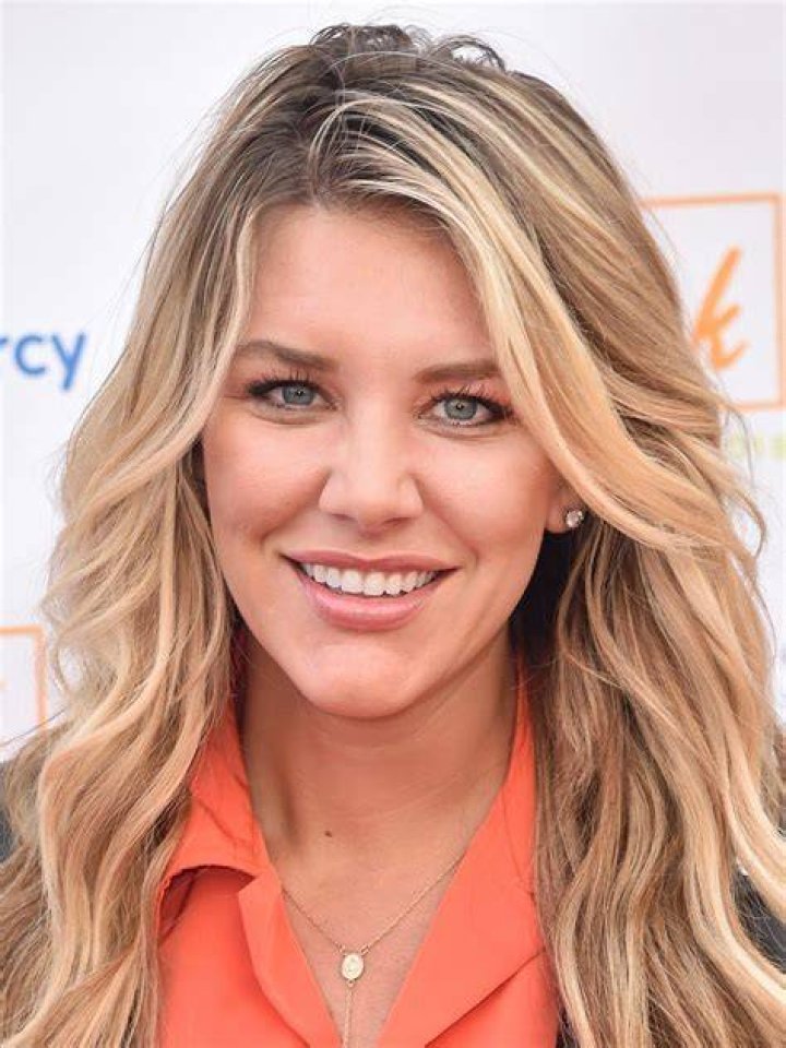 Charissa Thompson biography
