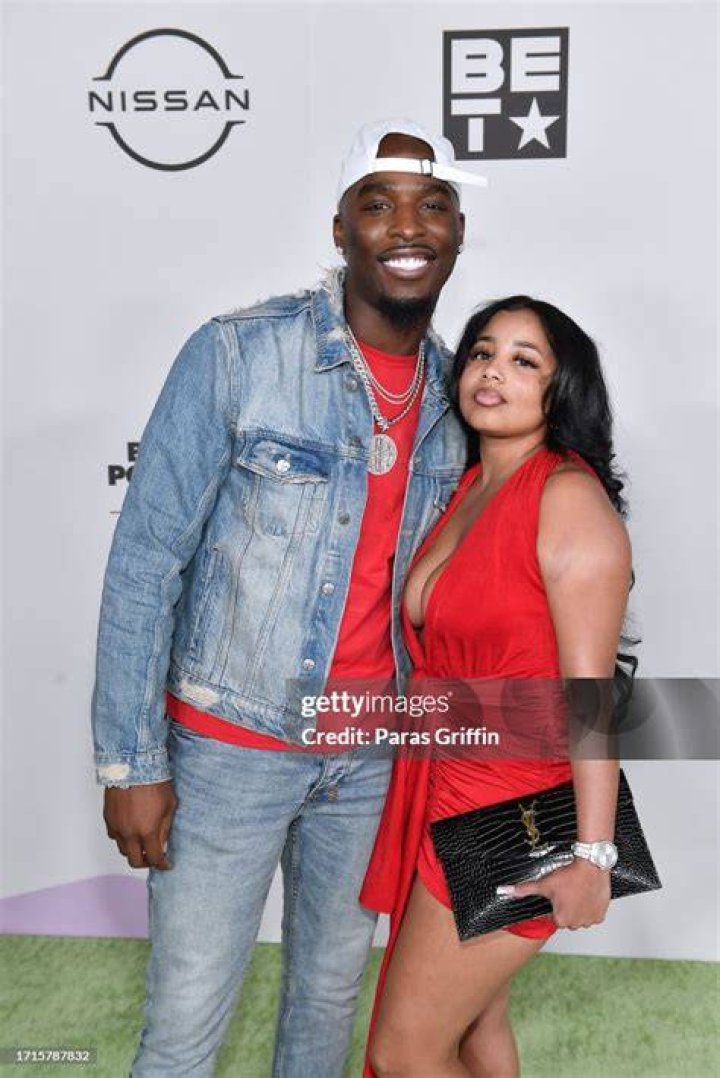 Cinnamon is engaged to Hitman Holla aka Gerald Fulton Jr