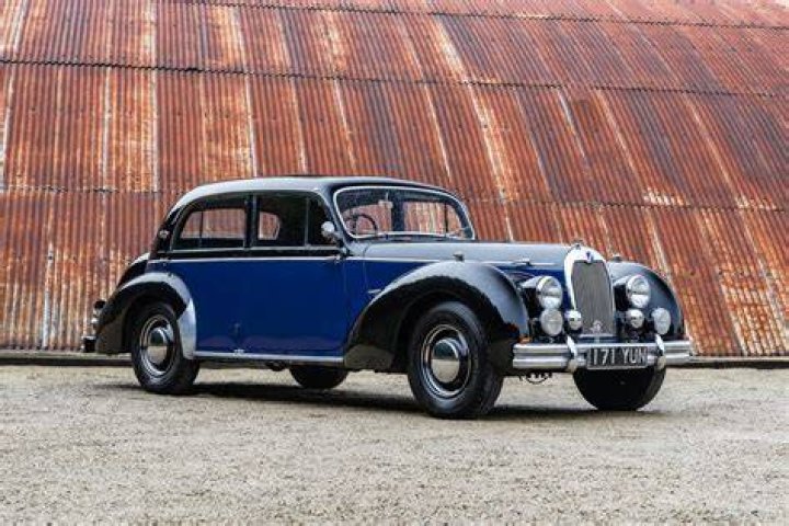 Classic Cars Lago Sideview