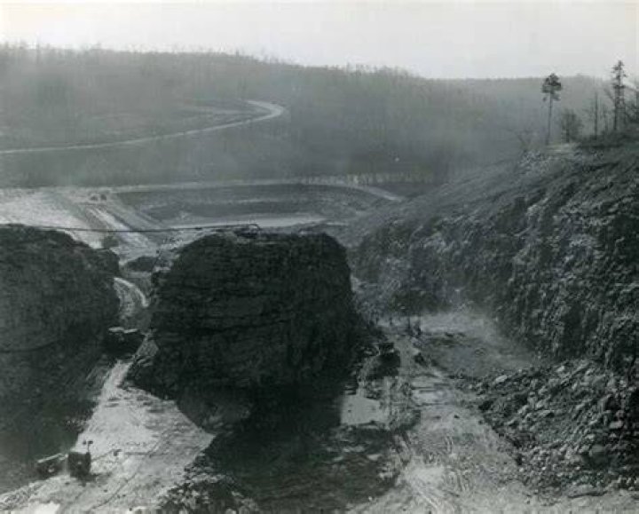 Constructing Lake Lanier
