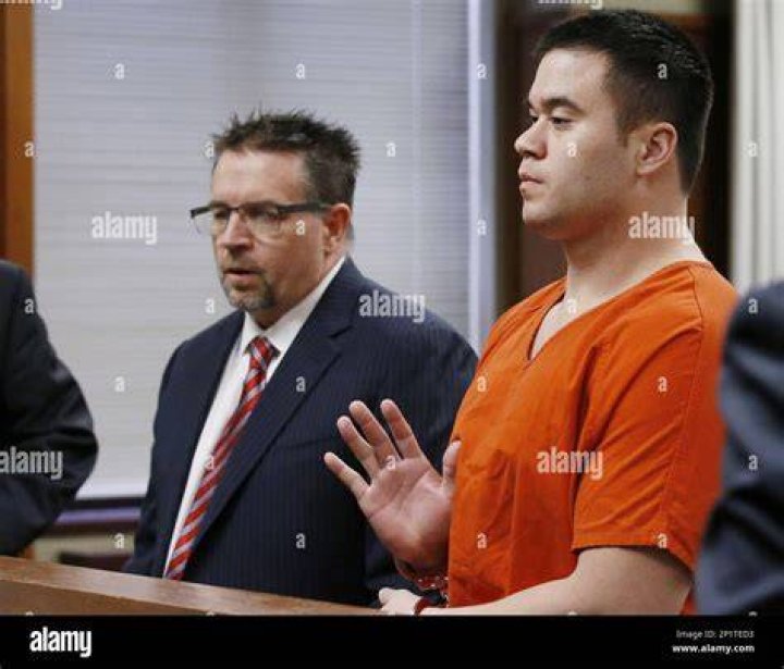 Daniel Holtzclaw In Handcuffs