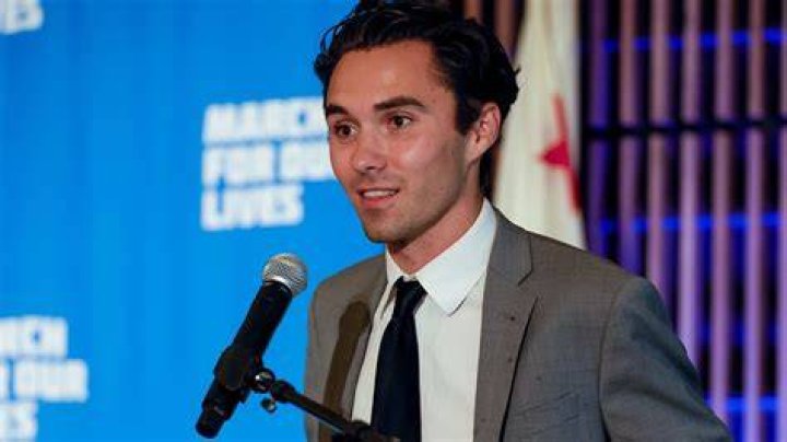 David Hogg Thanks Her “Incredible” Girlfriend For Gun Control March