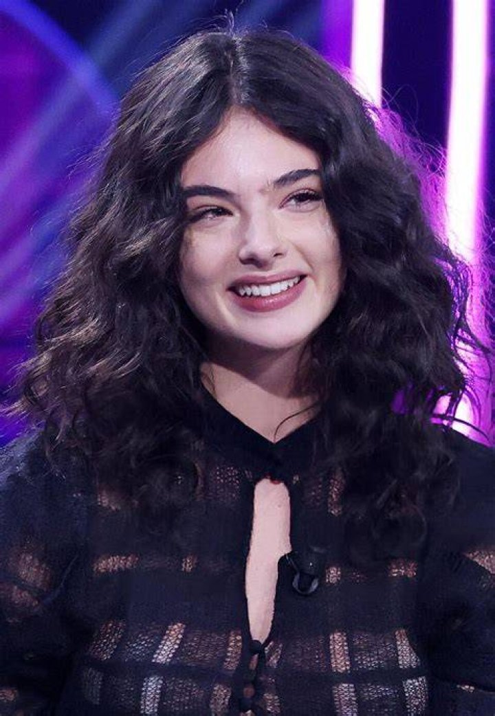 Deva Cassel wiki