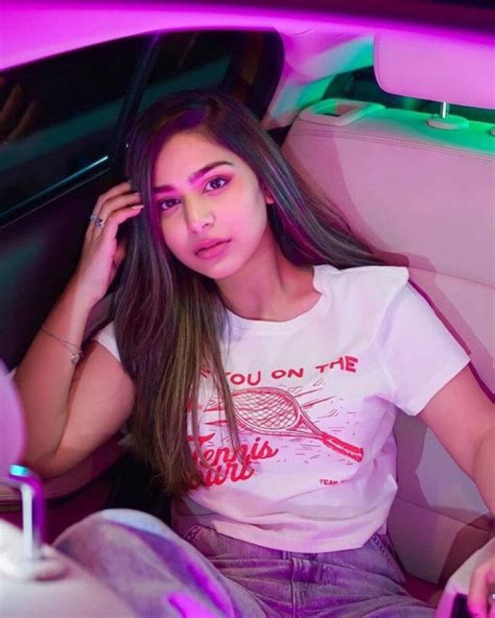 Diksha Sharma appeared in Horlicks commercial
