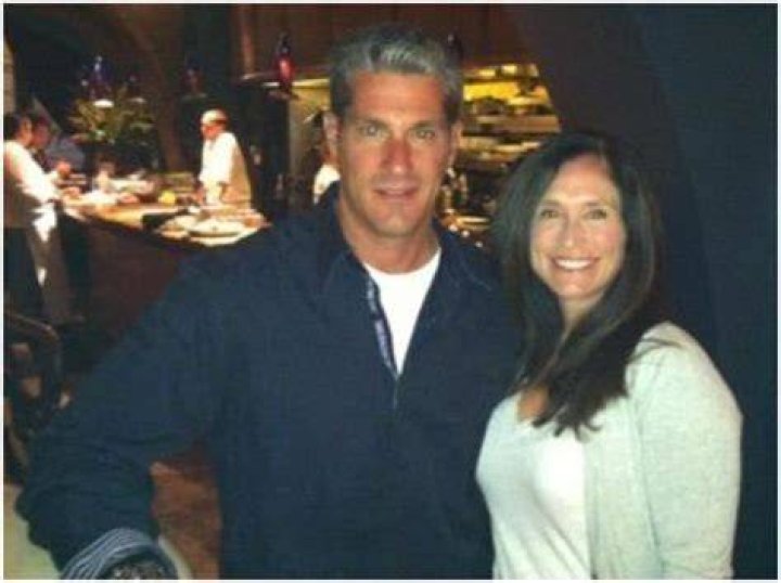 Eric Weems Biography, Age, Height, Wife, Net Worth, Family