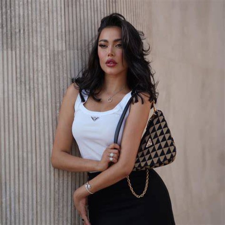 Fatima Almomen