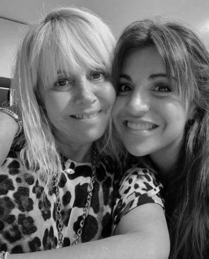 Giannina with her mother Claudia Villafañe