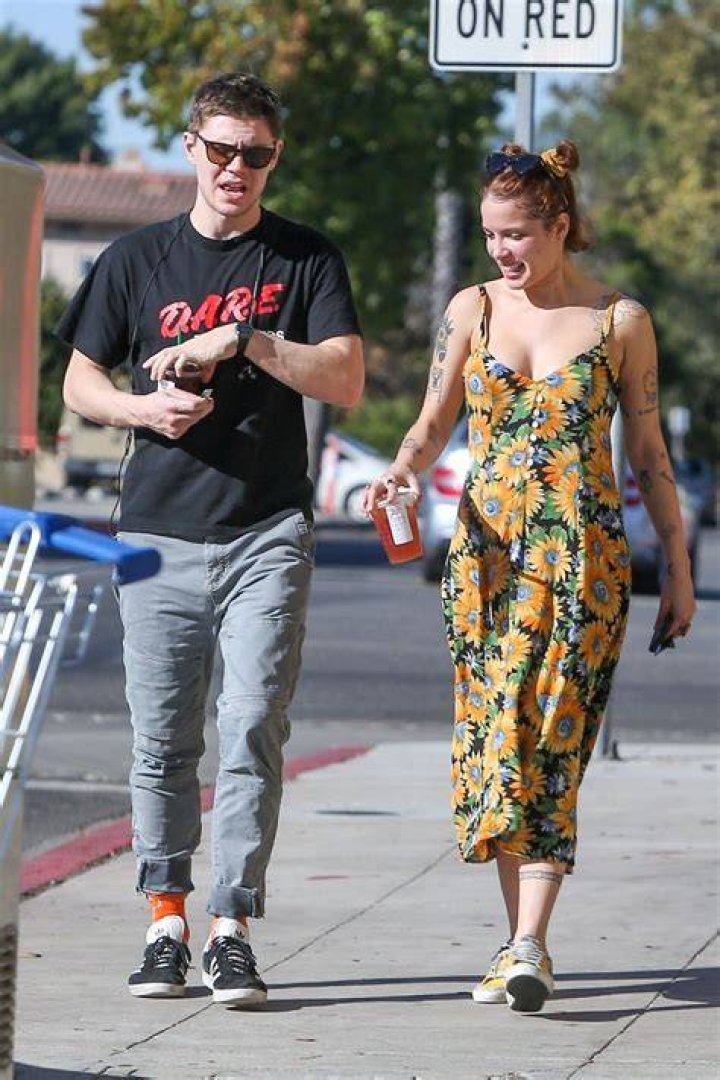 Halsey and Evan Peters