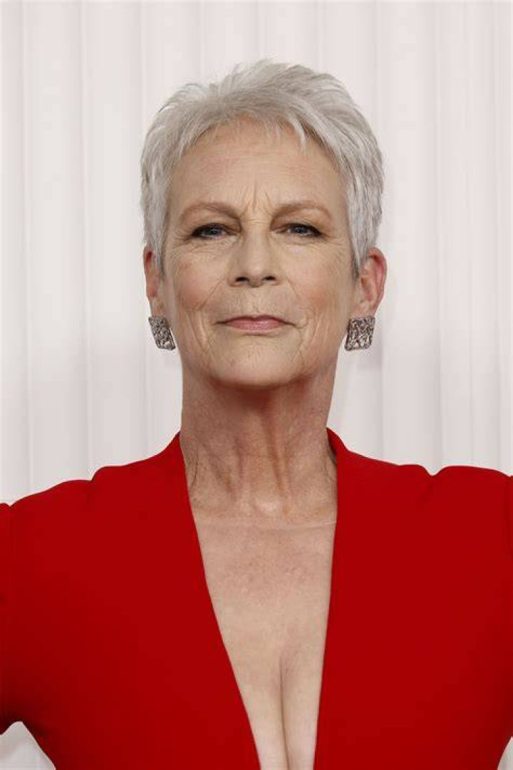 How rich is Jamie Lee Curtis?