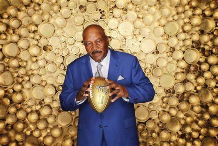 How tall was Jim Brown