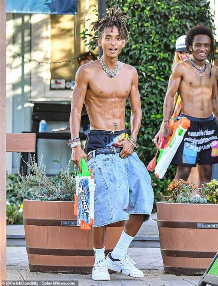 Jaden Smith Flexes His Abs In Shirtless Selfies Ahead Of Tour With <a href=