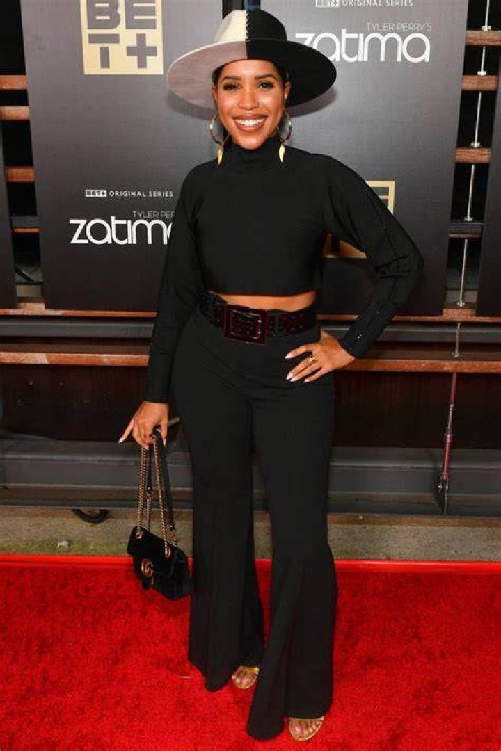 Jasmin Brown height