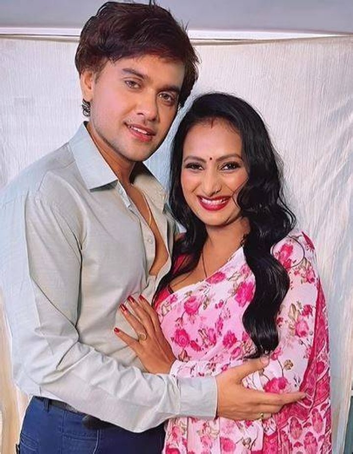 Jayshree Gaikwad with fellow actor