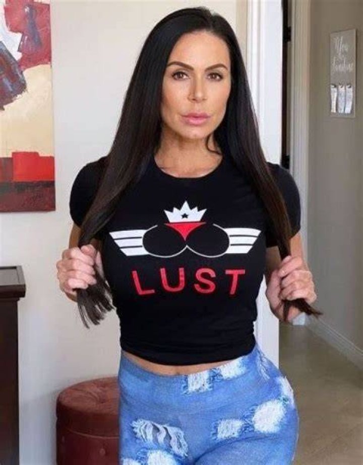 Kendra Lust Biography, Age, Height, Husband, Net Worth, Family