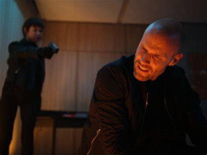Kevin Lewis directed The Drop in the year 2006