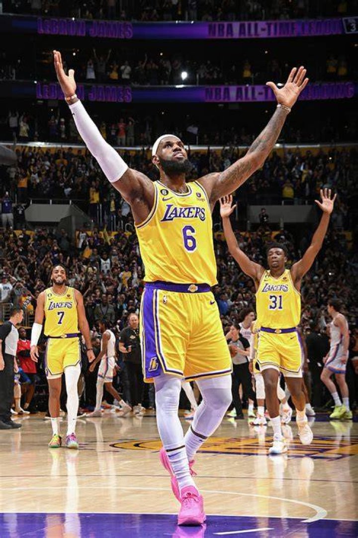 LeBron James Celebrates After Breaking Kareem's All-Time Scoring Record
