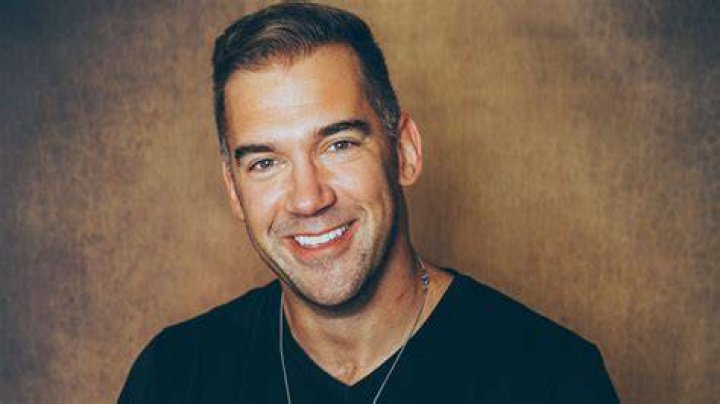 Lewis Howes