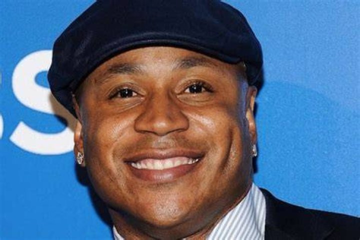 LL Cool J To Narrate Floyd Mayweather Documentary