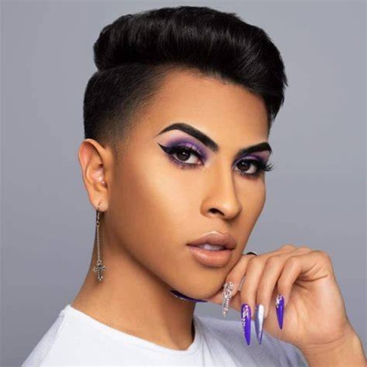 Louie Castro Career & Net worth