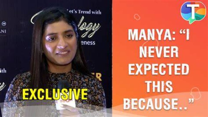 Manya Singh shared an emotional video on her Instagram where she put her crown on her parents' head