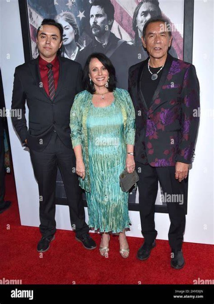 Maura Dhu Studi family