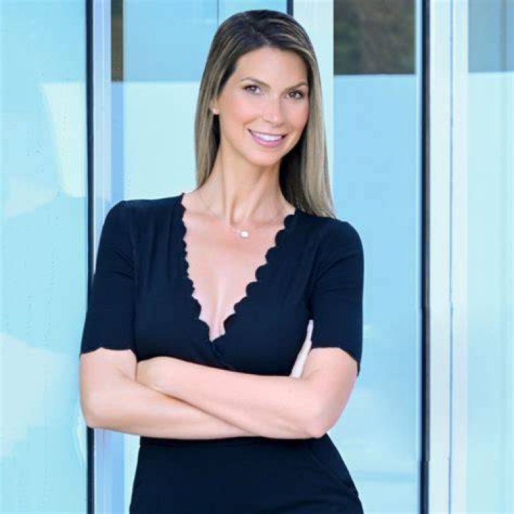 Maya Vander real estate company