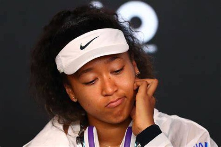Naomi Osaka Breaks Down Crying During Press Conference