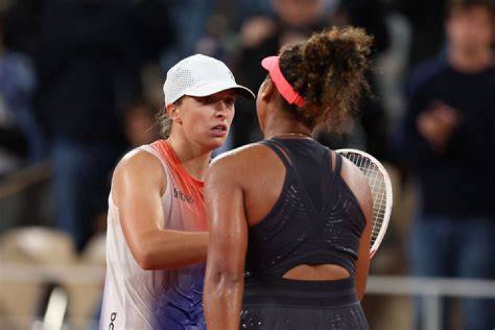 Naomi Osaka Breaks Down Crying During Press Conference