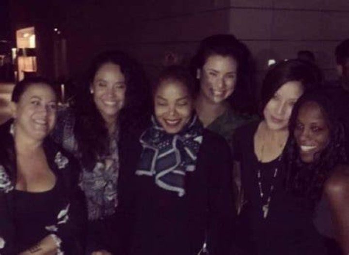 Nicole Pantenburg with Janet Jackson, Tina London, Shawnette Head and Kelly Konno