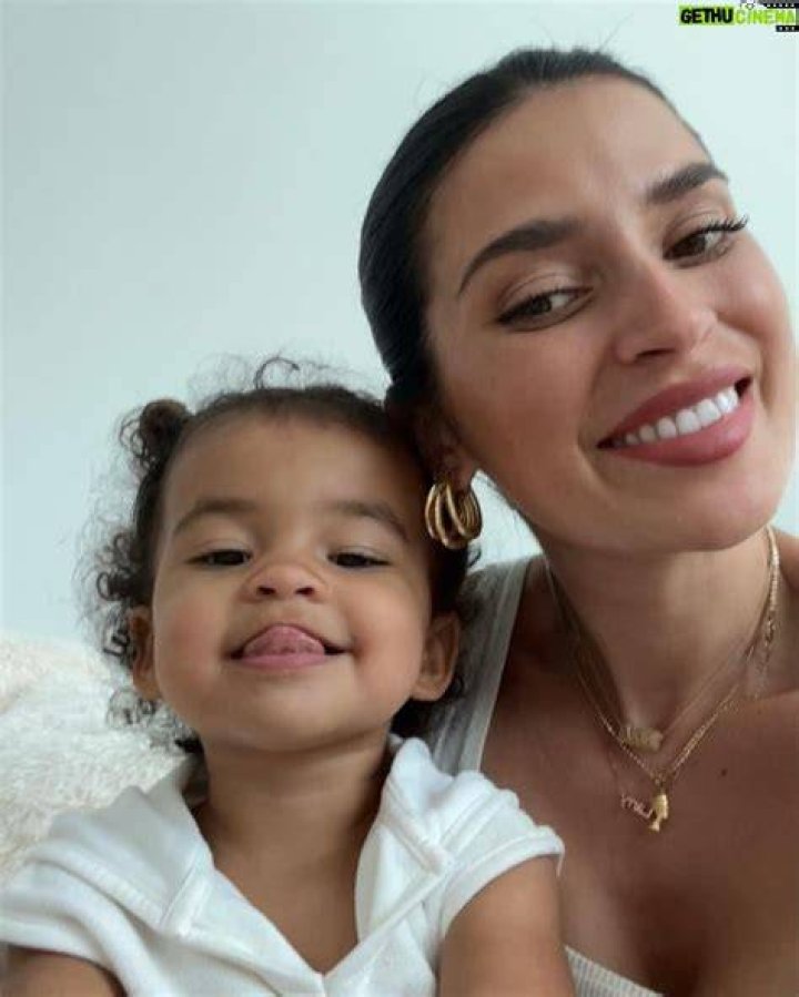 Nicole Williams Career, Profession & Net worth