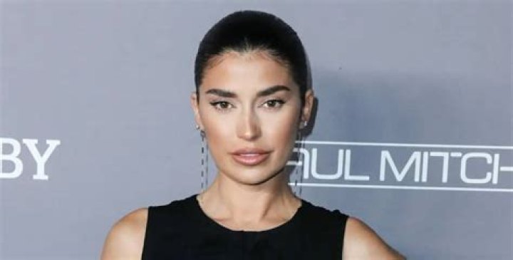 Nicole Williams Height & Weight