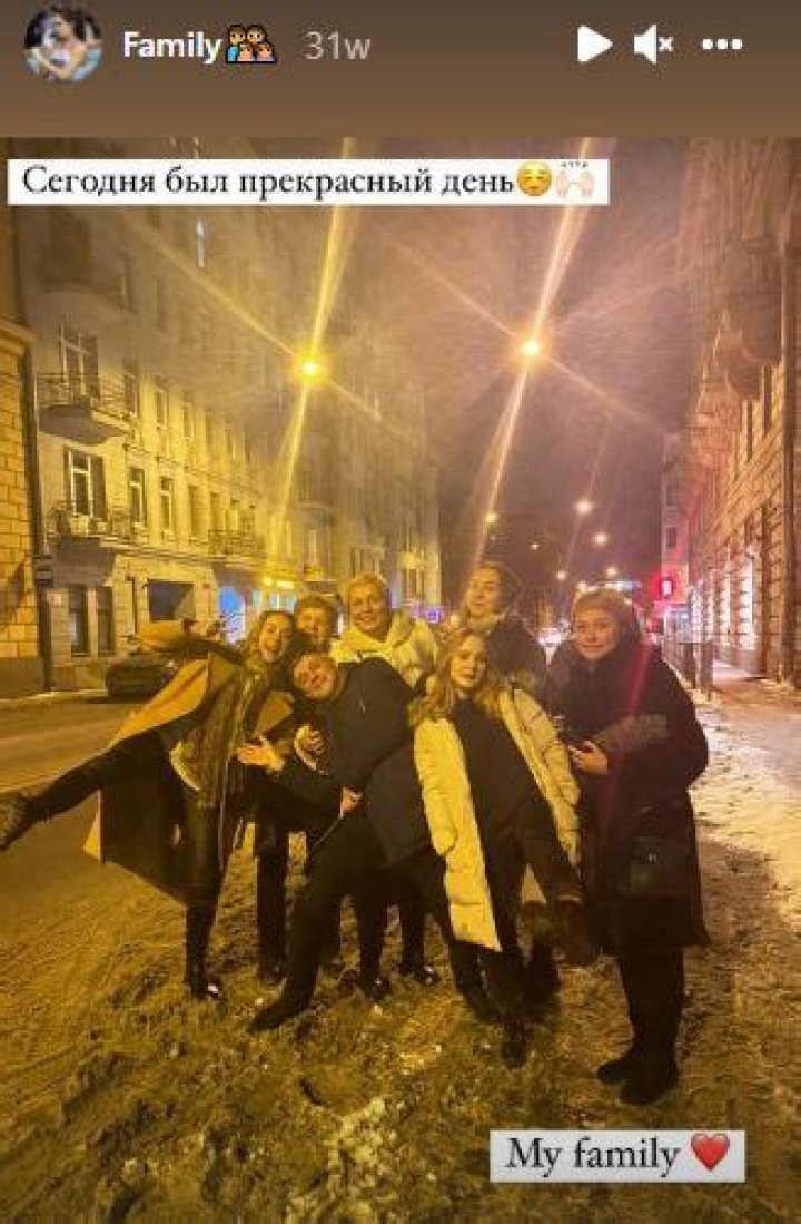 Polina Knoroz with her family