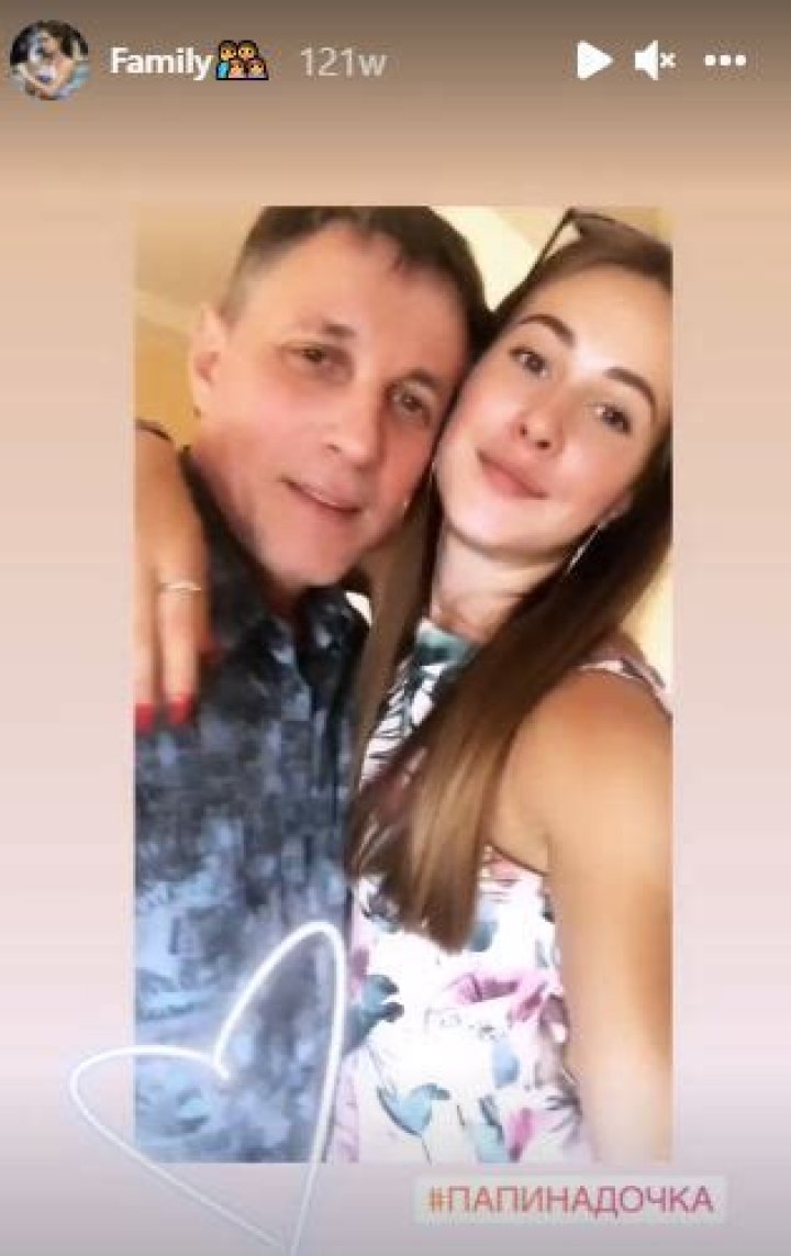Polina Knoroz with her father