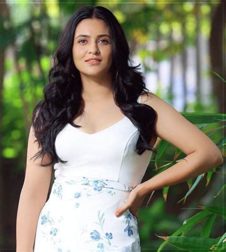 Priyanka Sarkar Height, Weight & Physical Appearance