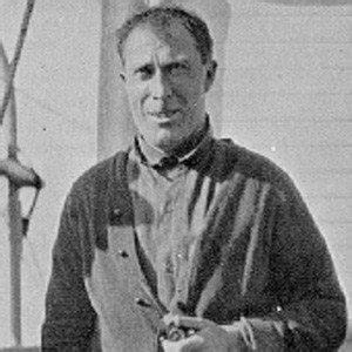 Robert Bartlett (Explorer) - Age, Birthday, Bio, Facts, Family, Net Worth, Height & More