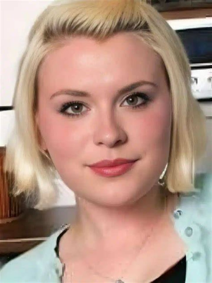 Samantha 38G Biography, Age, Height, Husband, Net Worth, Family
