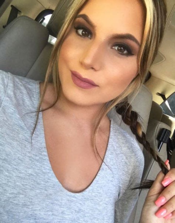 Sarah Russi wiki
