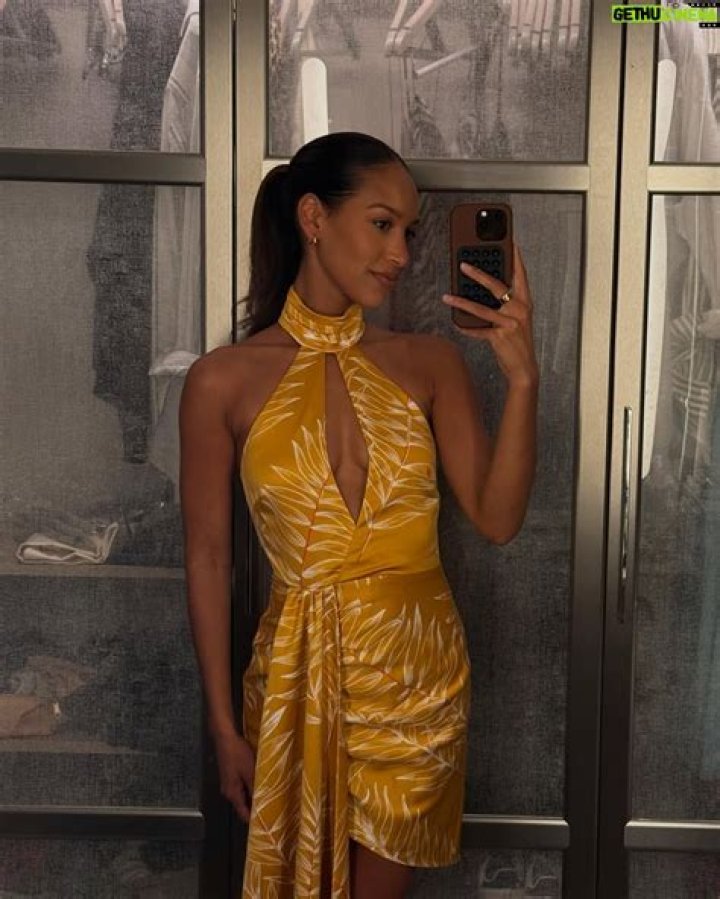 Serena Pitt Instagram account