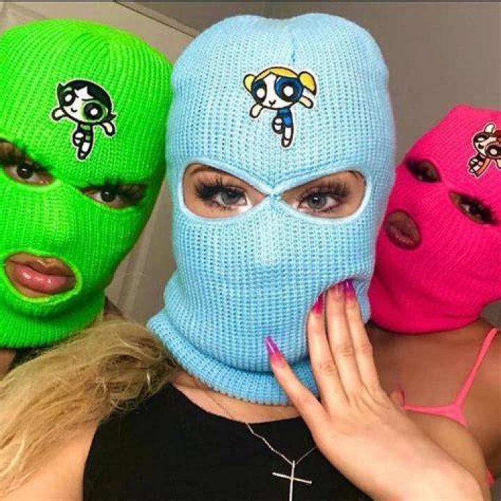 Ski Mask Girl height is 5 feet 6 inches