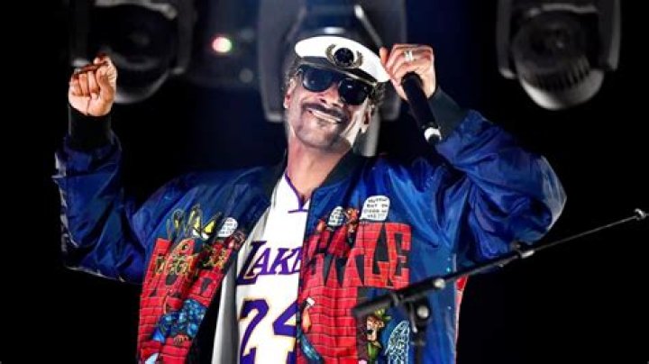 Snoop Dogg Clarifies Situation With 2Pac's Masters Under Death Row