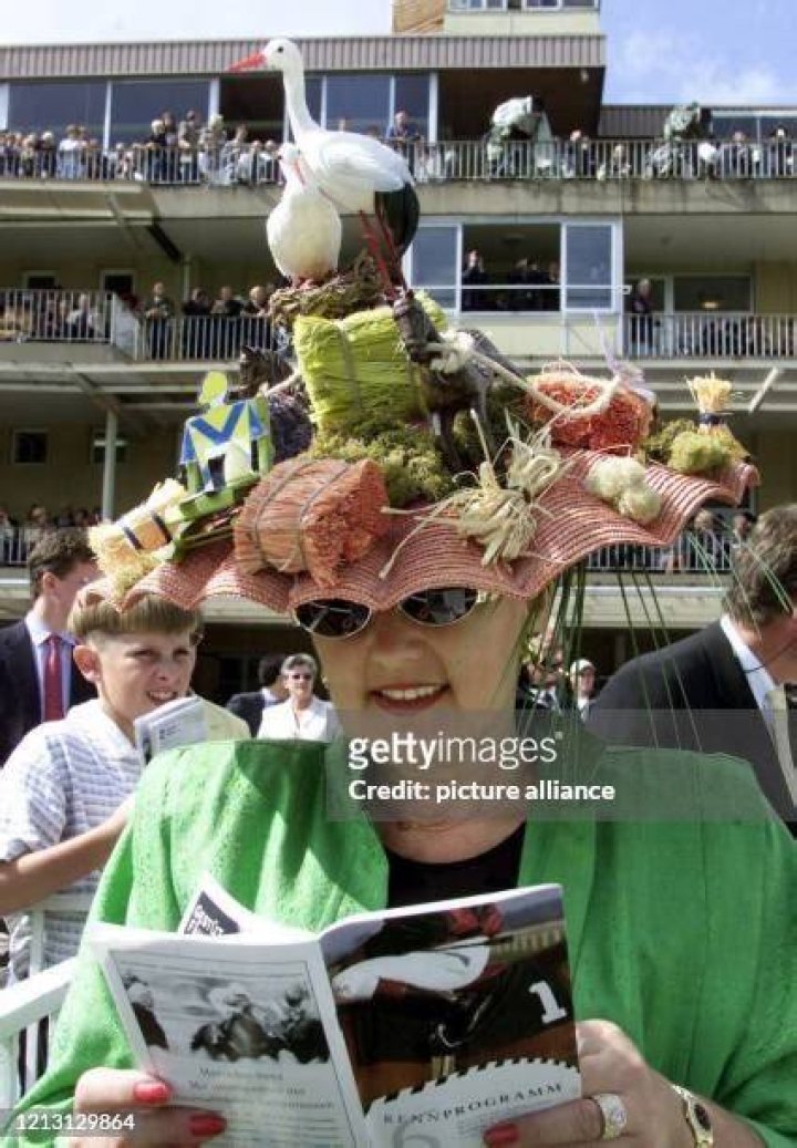 Stork Derby Entrant With Her Children