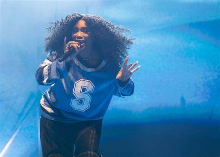 SZA Caught In Apparent Lie About Visiting San Antonio On Twitter